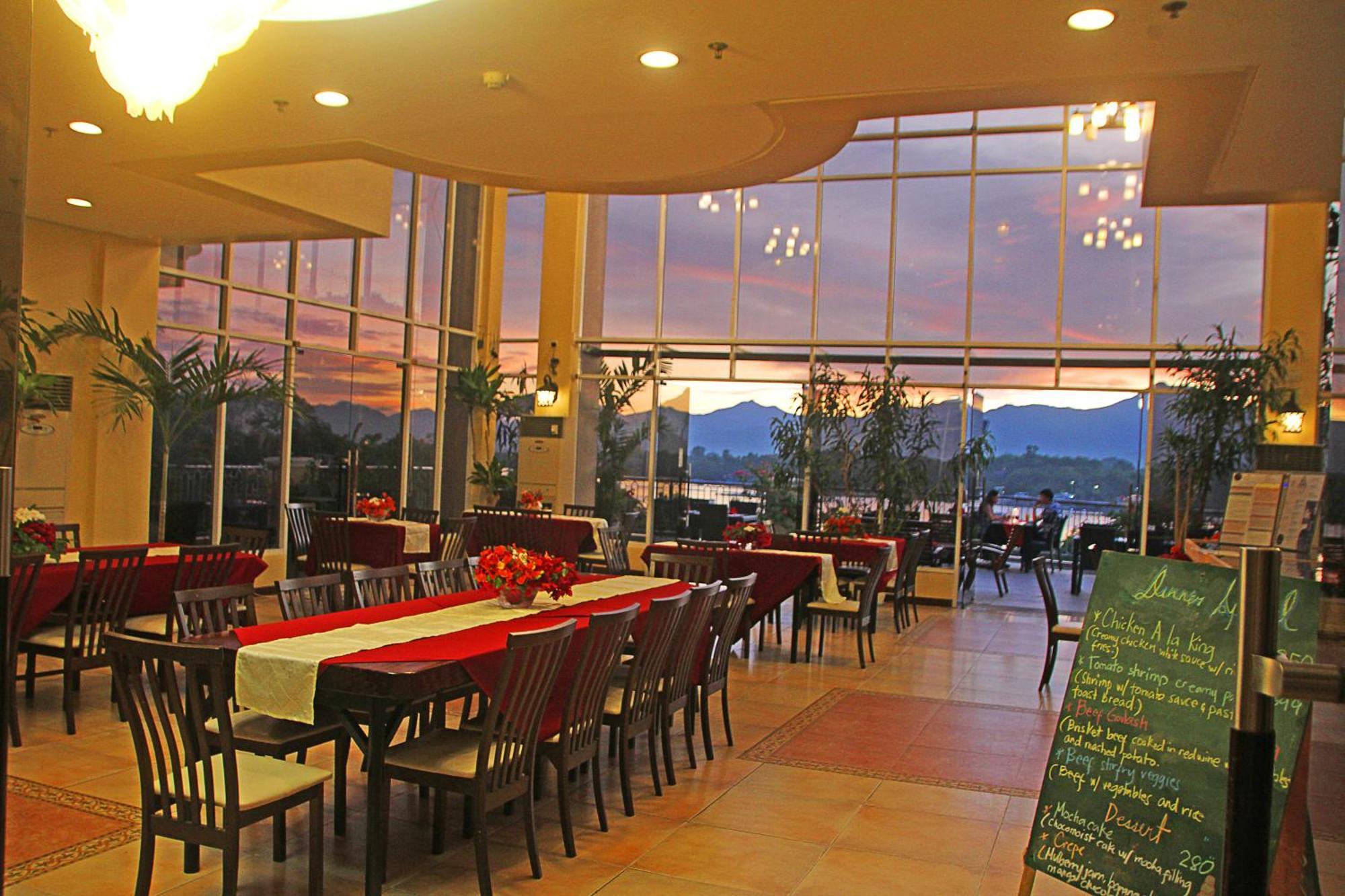 Hotel Palacio Puerto Princesa Zewnętrze zdjęcie